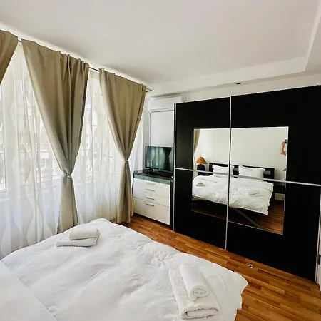 79 Jewel Of Calea Victoriei - Cozy Flat - 1br * Bucharest
