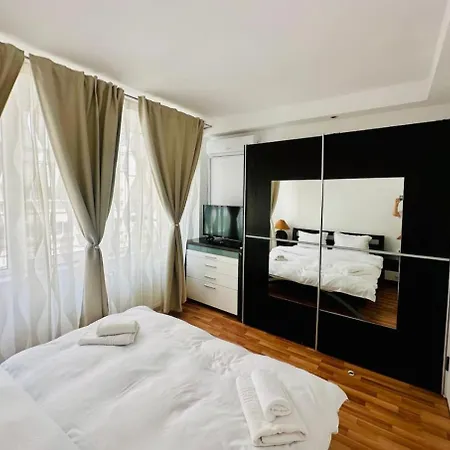 79 Jewel Of Calea Victoriei - Cozy Flat - 1br * Bucharest
